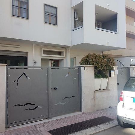 A Monopoli Da Nicolo' Family Villa Esterno foto